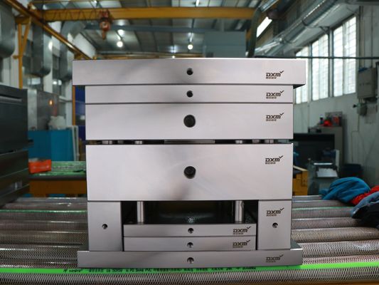Base de moule standard de JIS S50c pour le grand système de bouche de l'eau avec le fraisage de précision